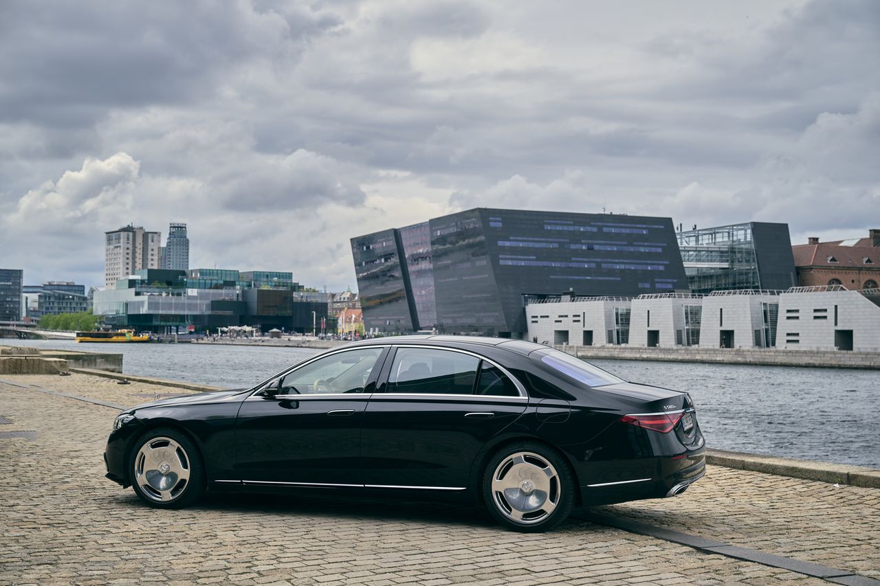 Mercedes S-Class Chauffeur Service Danemark