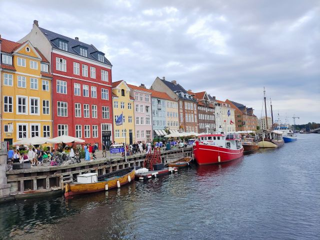 Visiting-Copenhagen-by-boat-and-canal
