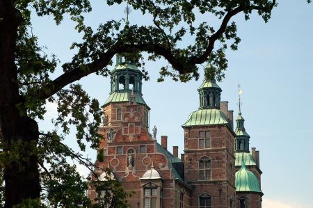 Getting-ready-a-picnic-Kongens-Have