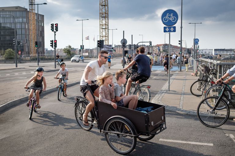 Rent a bike and explore Copenhagen: discovering the city in motion